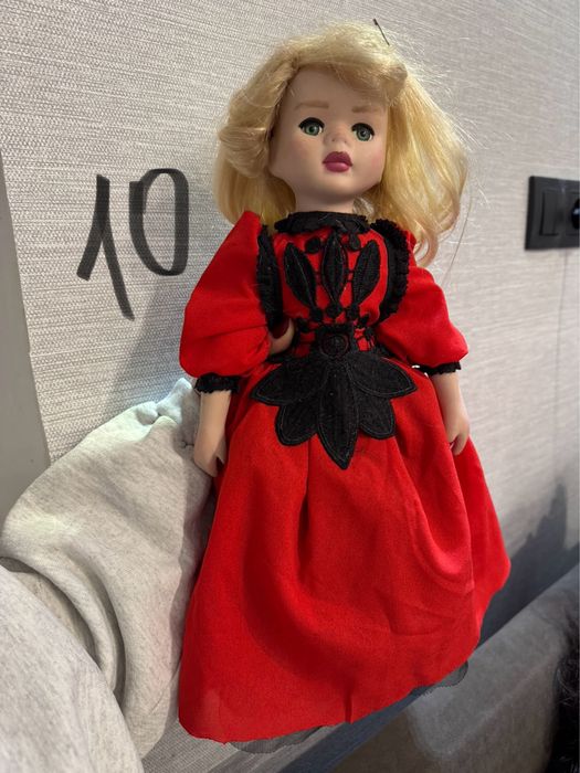 Продам фарфоровые кукол