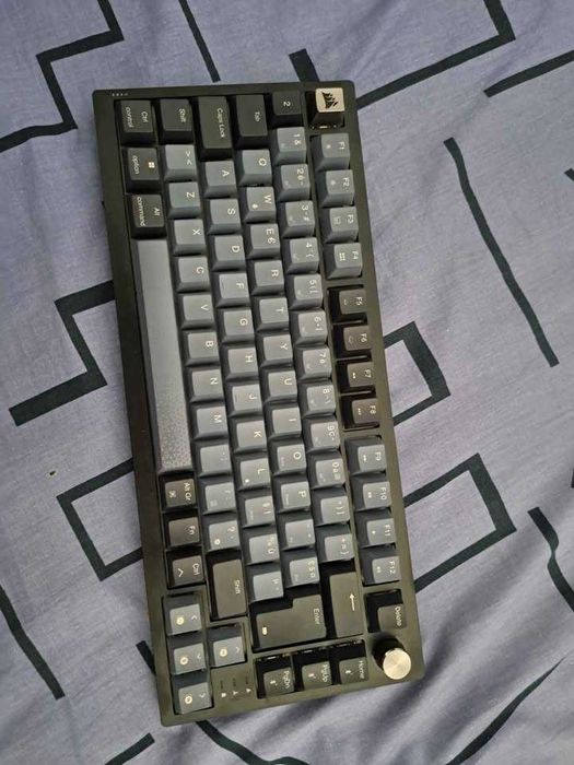 Vând tastatură Corsair K65 plus wireless75%.