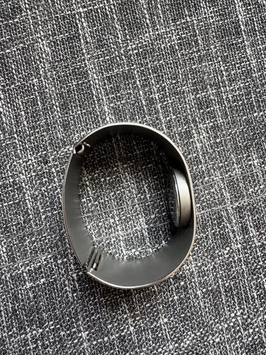 Продавам часовник