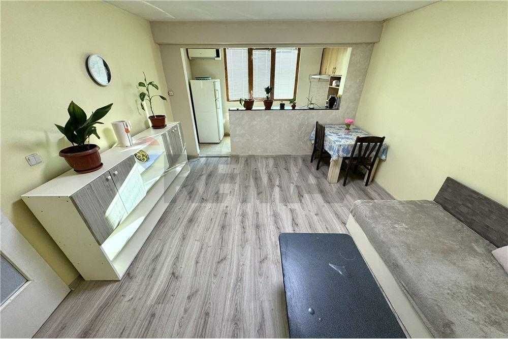 Едностаен апартамент под наем кв. Родина 2