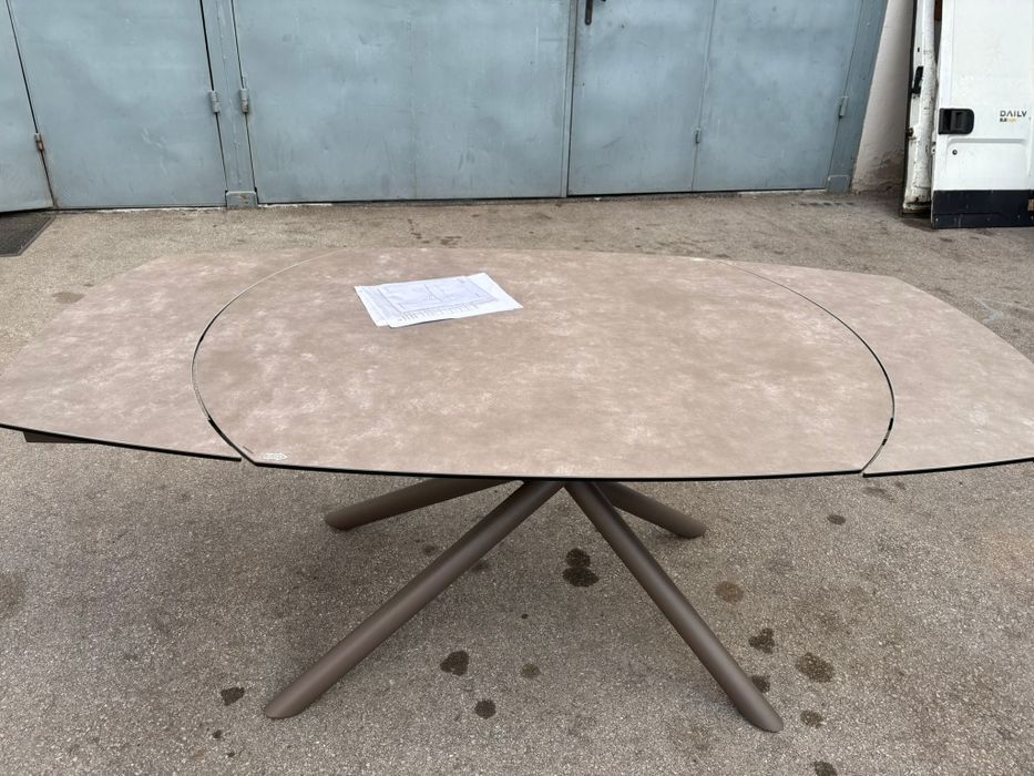 Трапезна Маса Kve Home