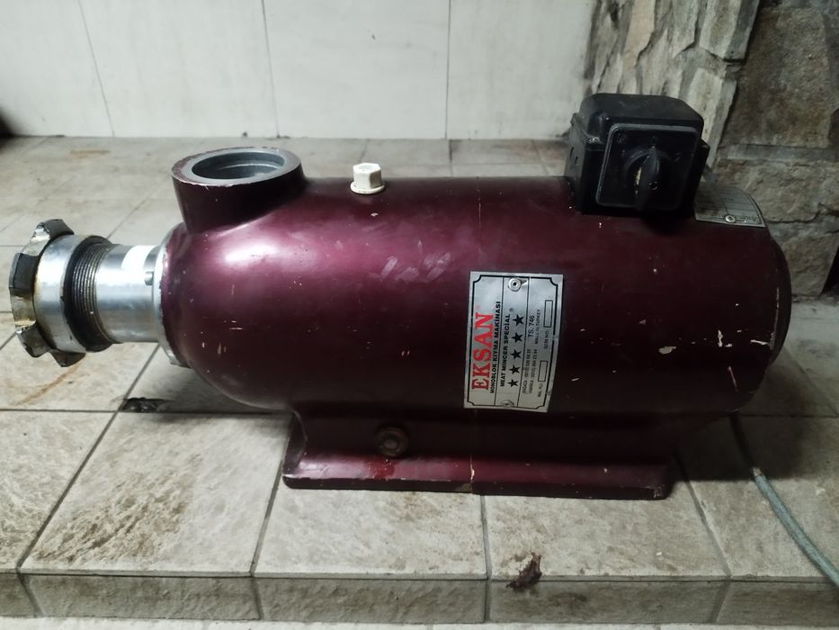 Трифазна месомелачка