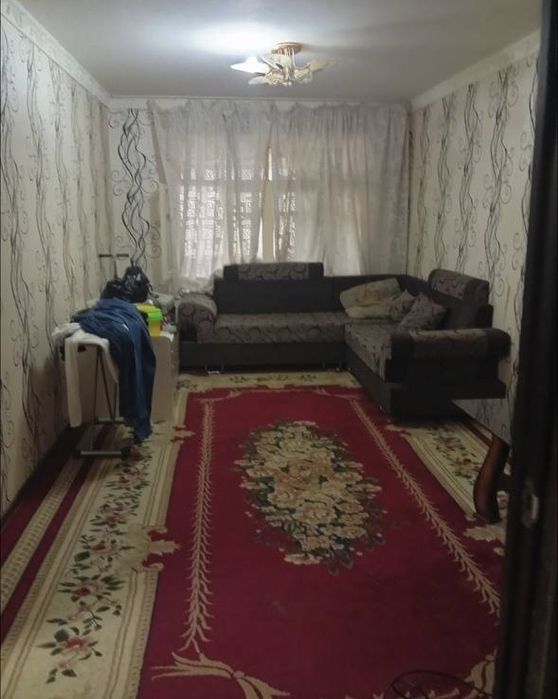 Продаётся 2 ком 10 мкр КАРВОН