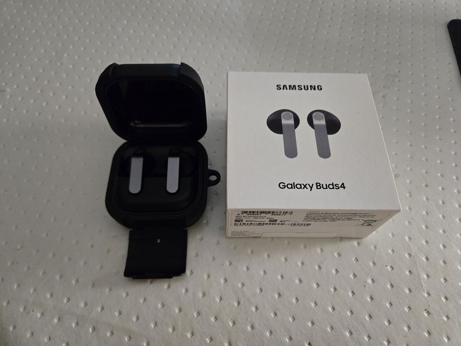 Продаю оригинальные Samsung Galaxy Buds4
