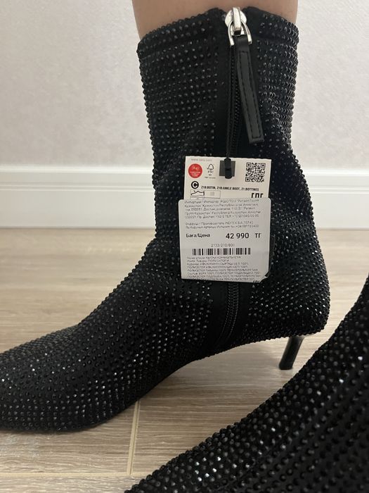 Продам ботильоны женские