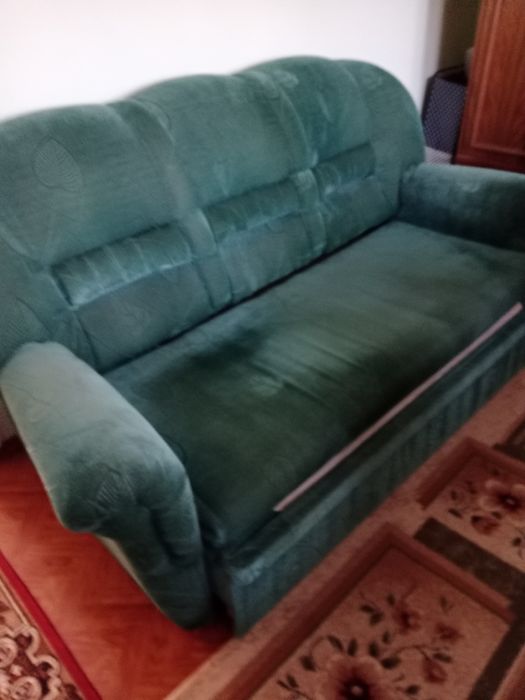 Продается диван.