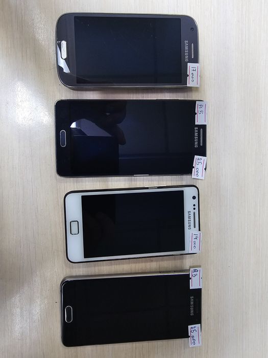 Продам смартфоны samsung
