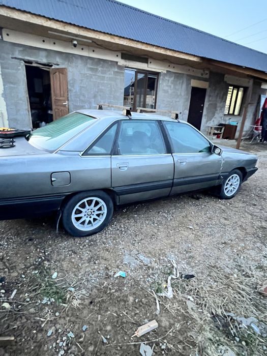 Ауди 100 с 3 на ходу