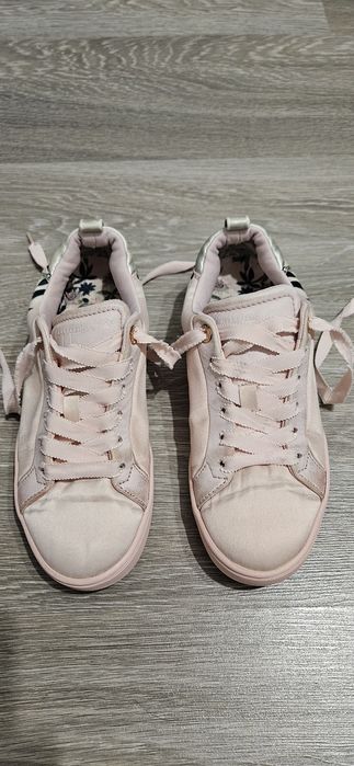 Сникърси Ted Baker и маратонки Nike