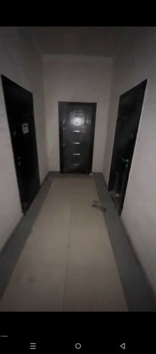 Nuravshon chorraxasida  1 xonali 4 etaj kvartira sotiladi