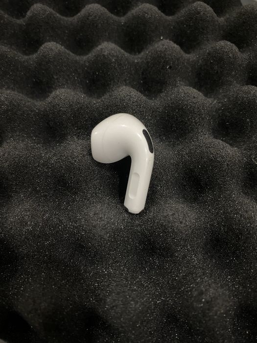Airpods 4 левый ANC