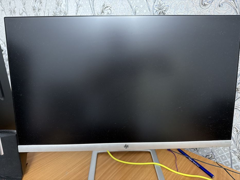 HP 24 es monitor