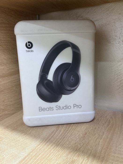 Casti BEATS Studio Pro MQTP3ZM/A Bluetooth, Over-Ear, Microfon, Noise Cancelling, Black sigilate !