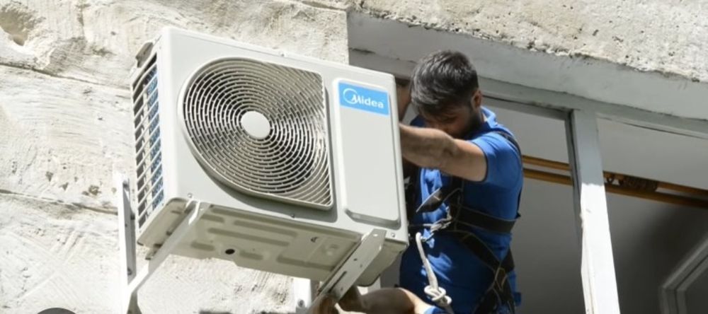 Установка кондиционера