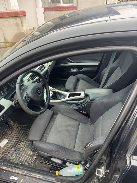 Vandbmw e90 m47 fara acte.