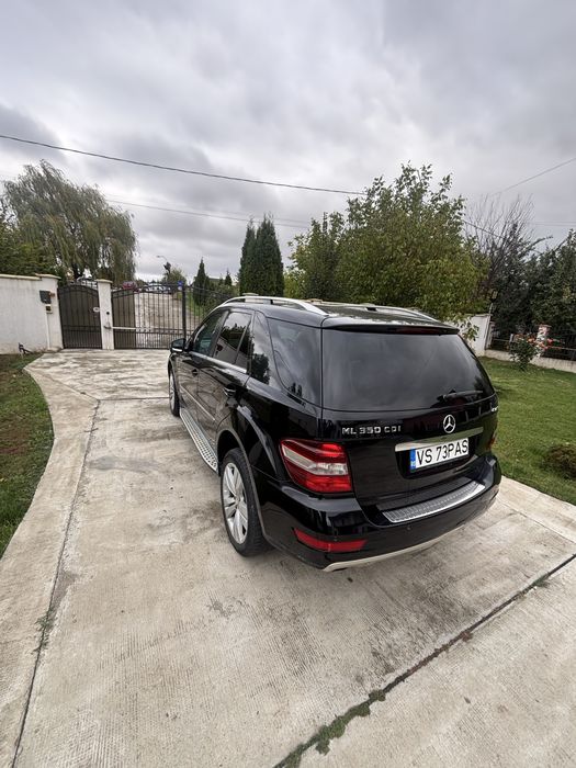 MERCEDES-BENZ  2011 — imagine 4