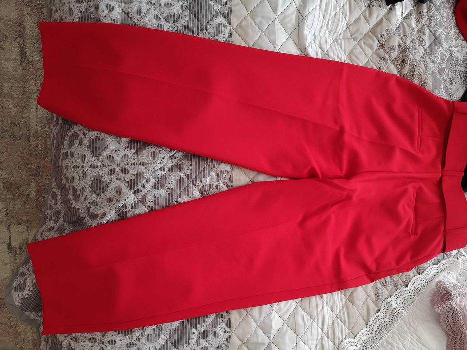 Дамски панталони Zara, Bershka