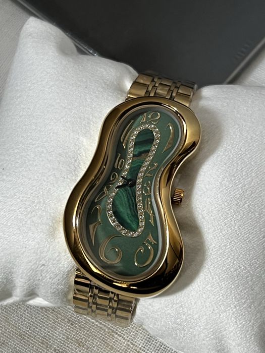 Ceas damă Luxury Melting Watch – stil Dali, auriu & verde, nou cu etichetă