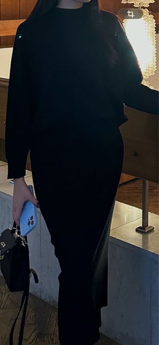 Черная теплая двойка с юбкой