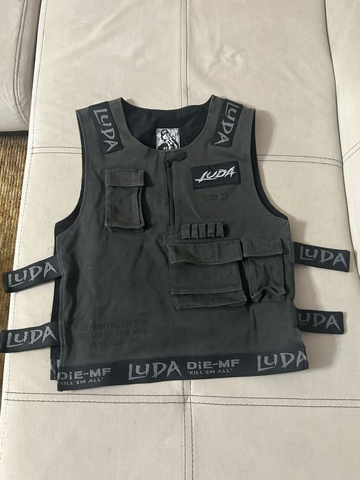 Бронежилетка на LUDA