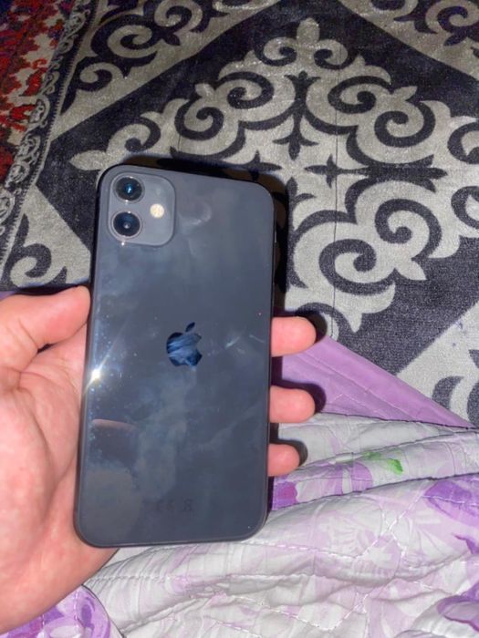 Продам срочно iphone 11