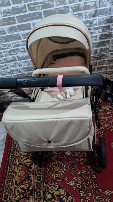 Продам детскую коляску 3 в1