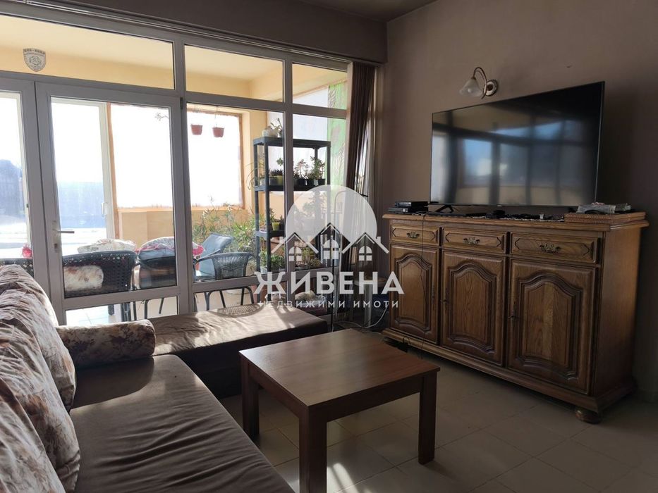 Продавам къща с басейн в с.Соколово, обл. Добрич