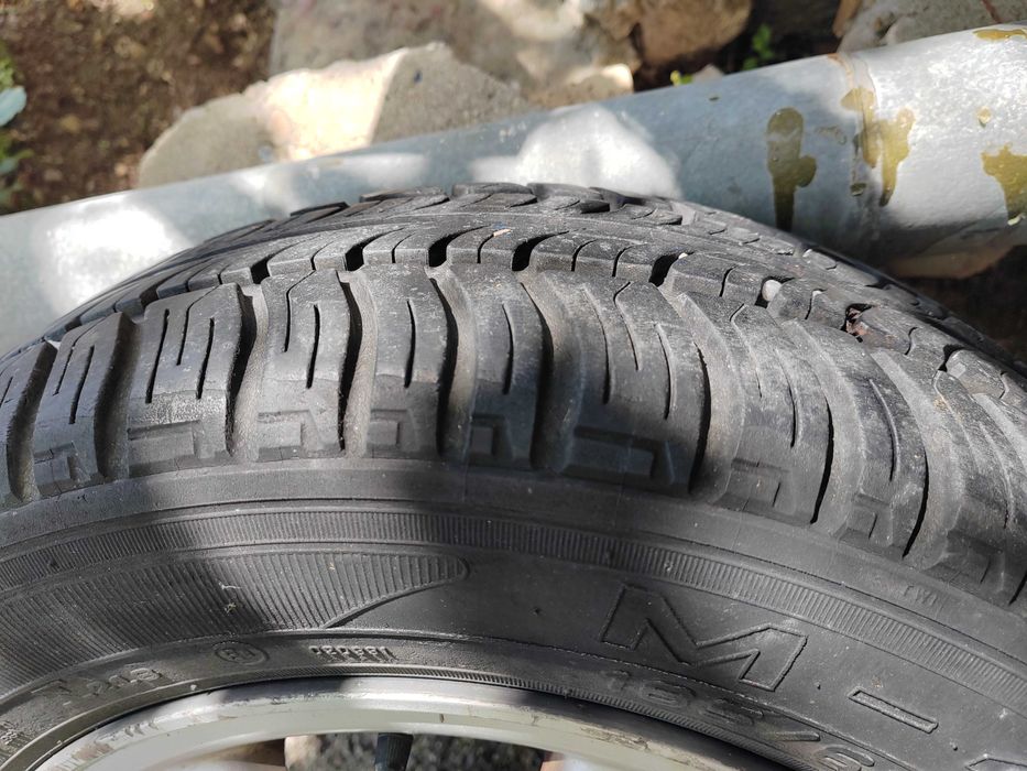 4 бр. летни гуми 185/65/R14 с джанти + резервна гума