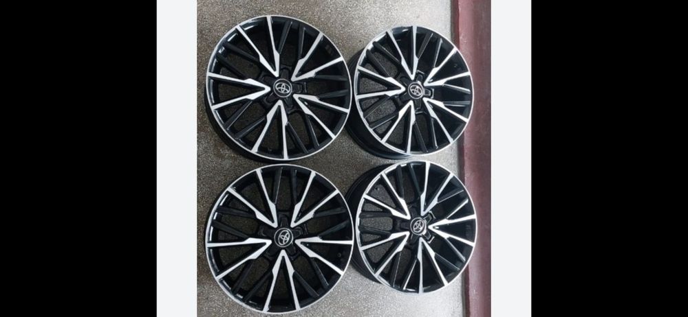 Vand set jante/roti 17/18 originale Toyota