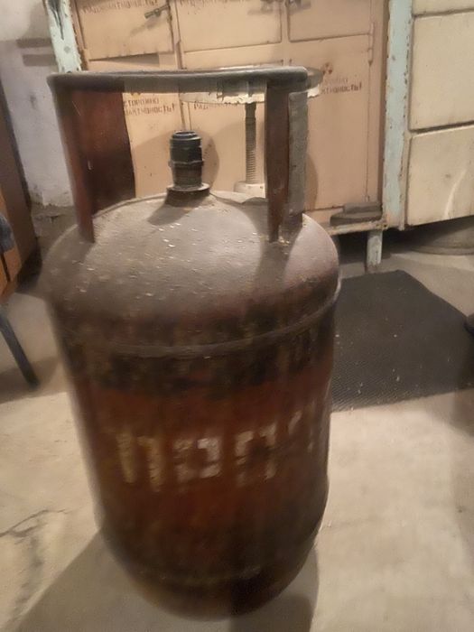 Продам газовые баллоны