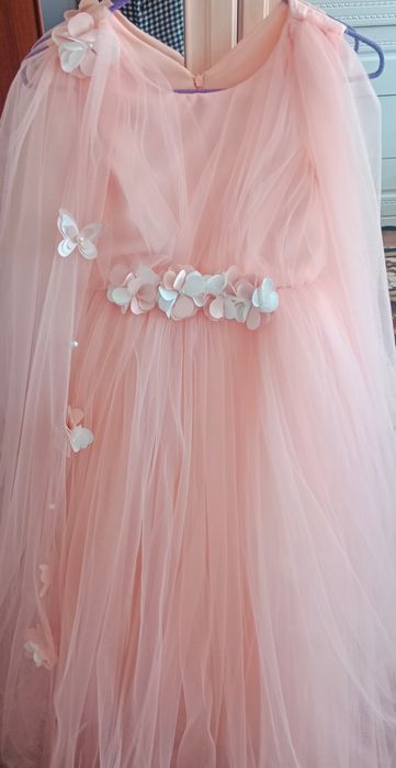 Продам платье в хорошем состояний