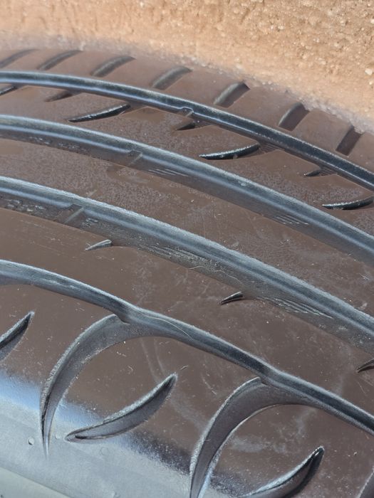 Vând set anvelope cu jante Tigar 225/50 R17