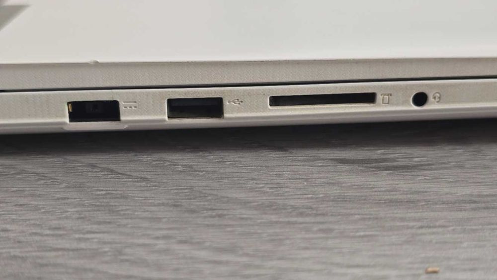 Laptop gaming Lenovo IdeaPad 700 – GTX 950M – pentru piese