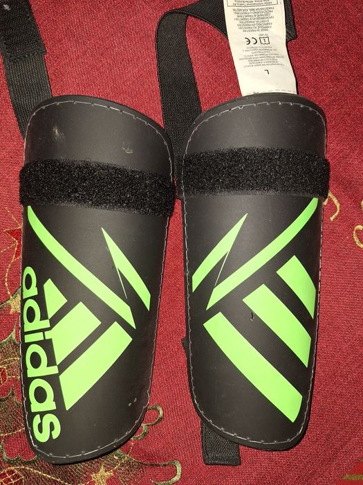 Футболни кори адидас Л