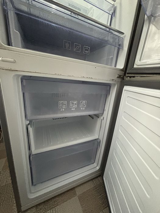 Combina frigorifica Beko