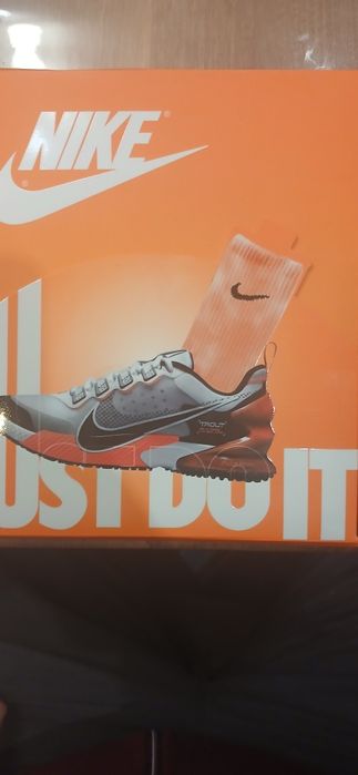Чорапи NIKE , безшевни ароматизирани !
