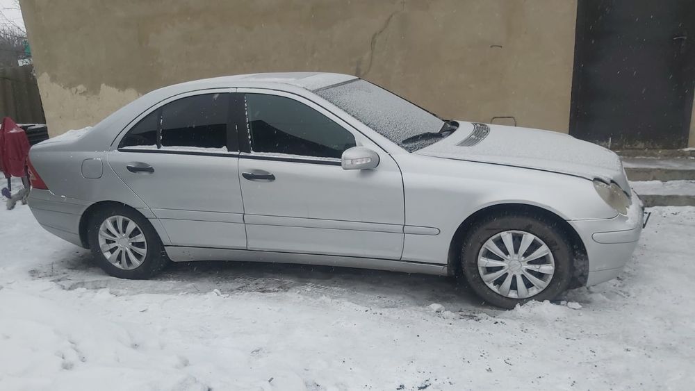 Продам мерса марки с класс с 240