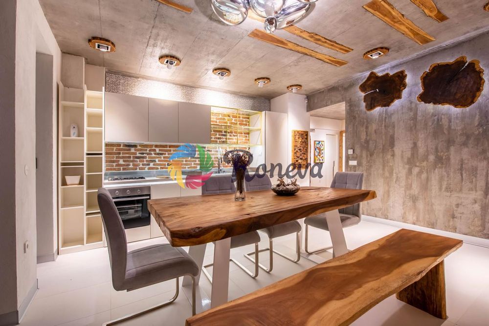 Дава се под наем Тристаен апартамент в Варна, м-т Св. Никола - 98 кв.м за 1800 € - Снимка #1