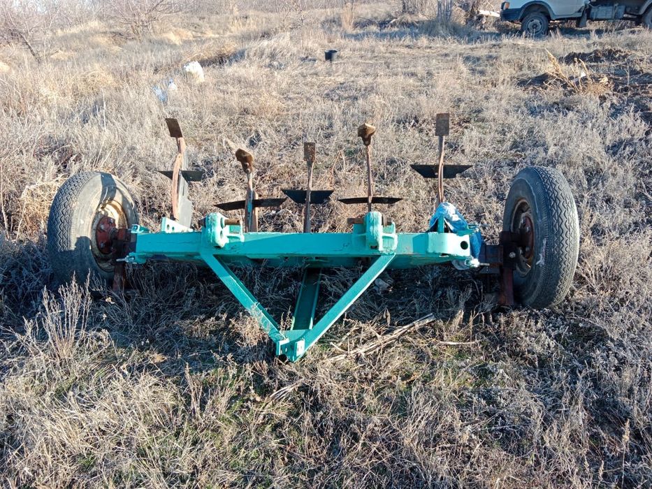 Трактор МТЗ-80, прицеп