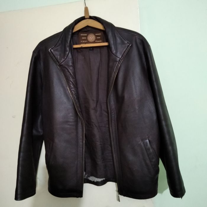 Продам кожаные куртки.