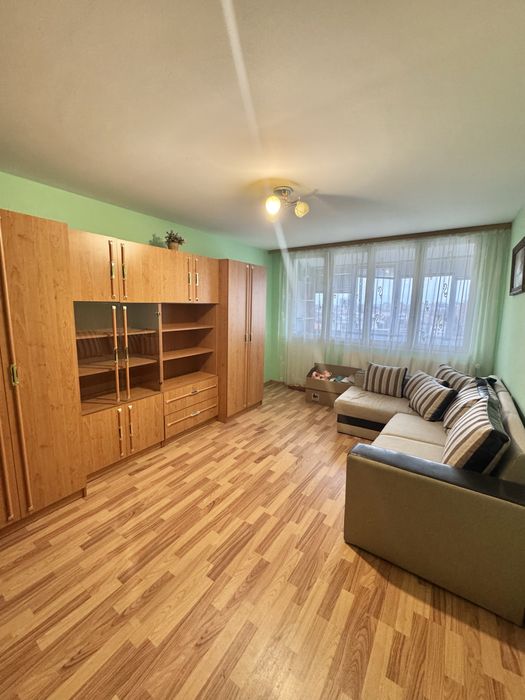 Vand apartament 3 camere zona Cetatii-Bogdanestilor