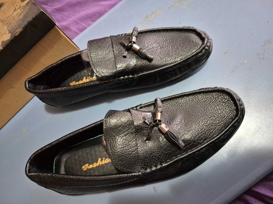 Pantofi barbatesti Fashion, marime 45, nepurtati, culoare neagra