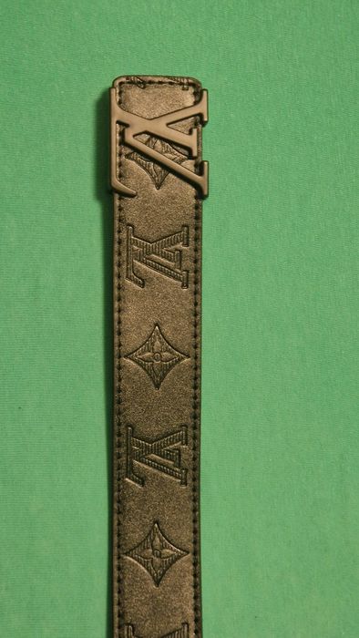 Curele Louis Vuitton (LV)