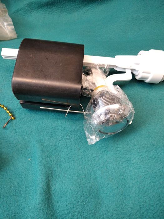 Арматура для сливного бачка