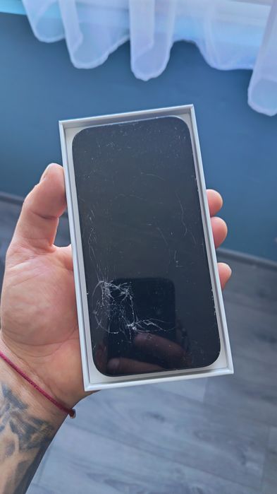 Iphone 13 не включващ се
