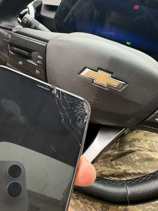 Продам Iphone XS MAX