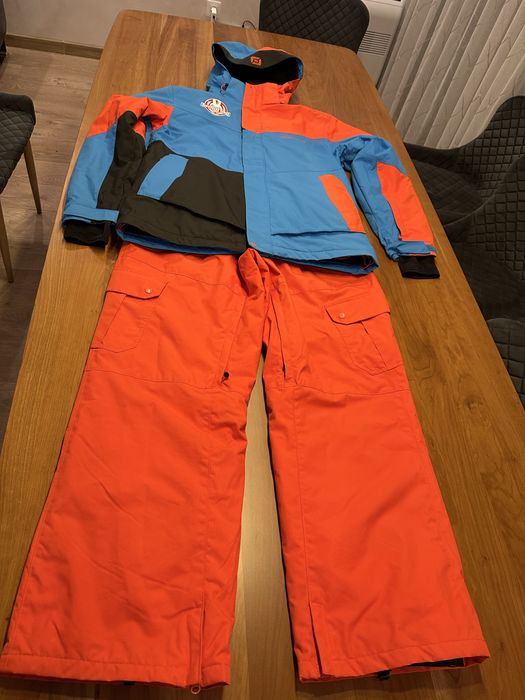 Нов сноуборд/ски екип Belowzero размер L