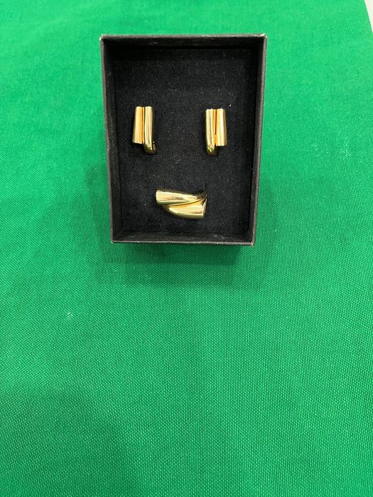 Продам комплект набора золота