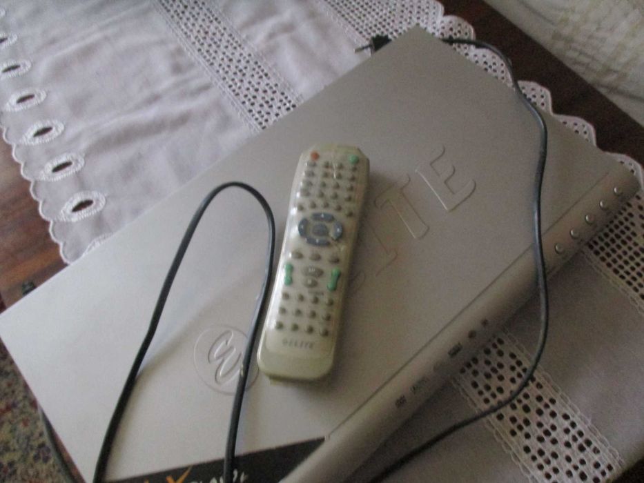 Магнетофон/телевизори/DVD