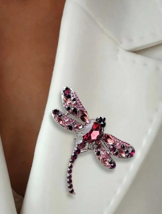 Шикарные брошки 5.5 - 6см.